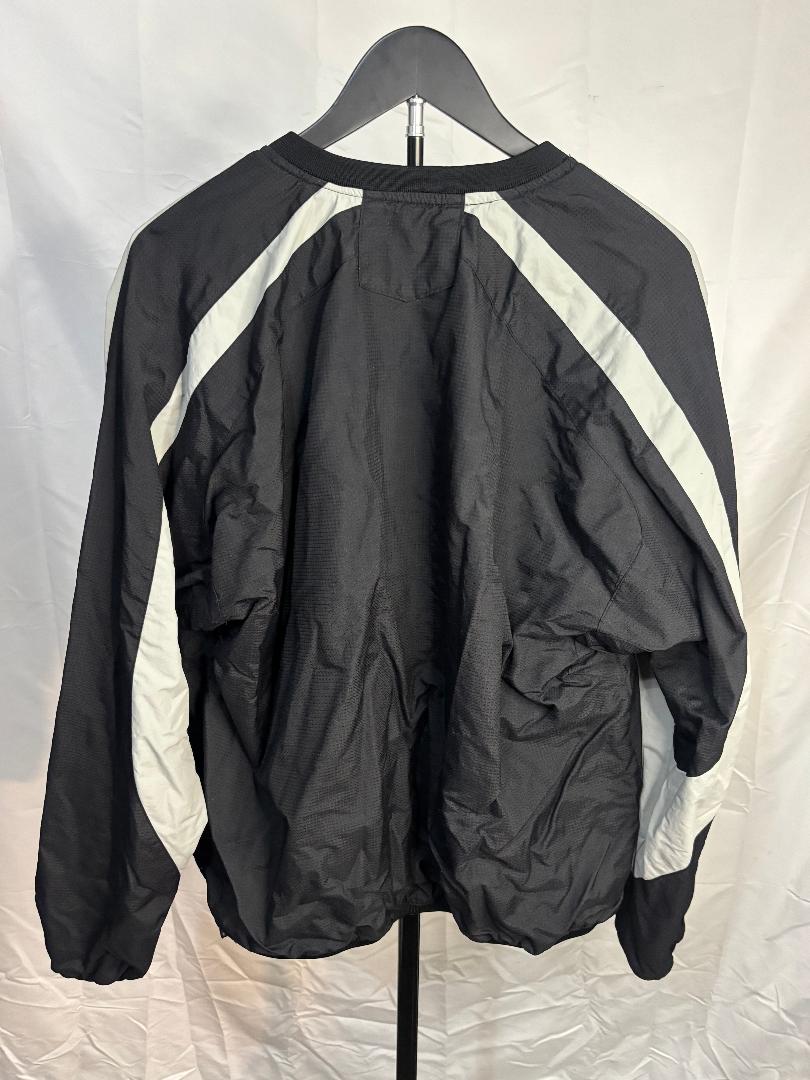Men's Vintage Majestic Bulls Pullover Jacket - Medium