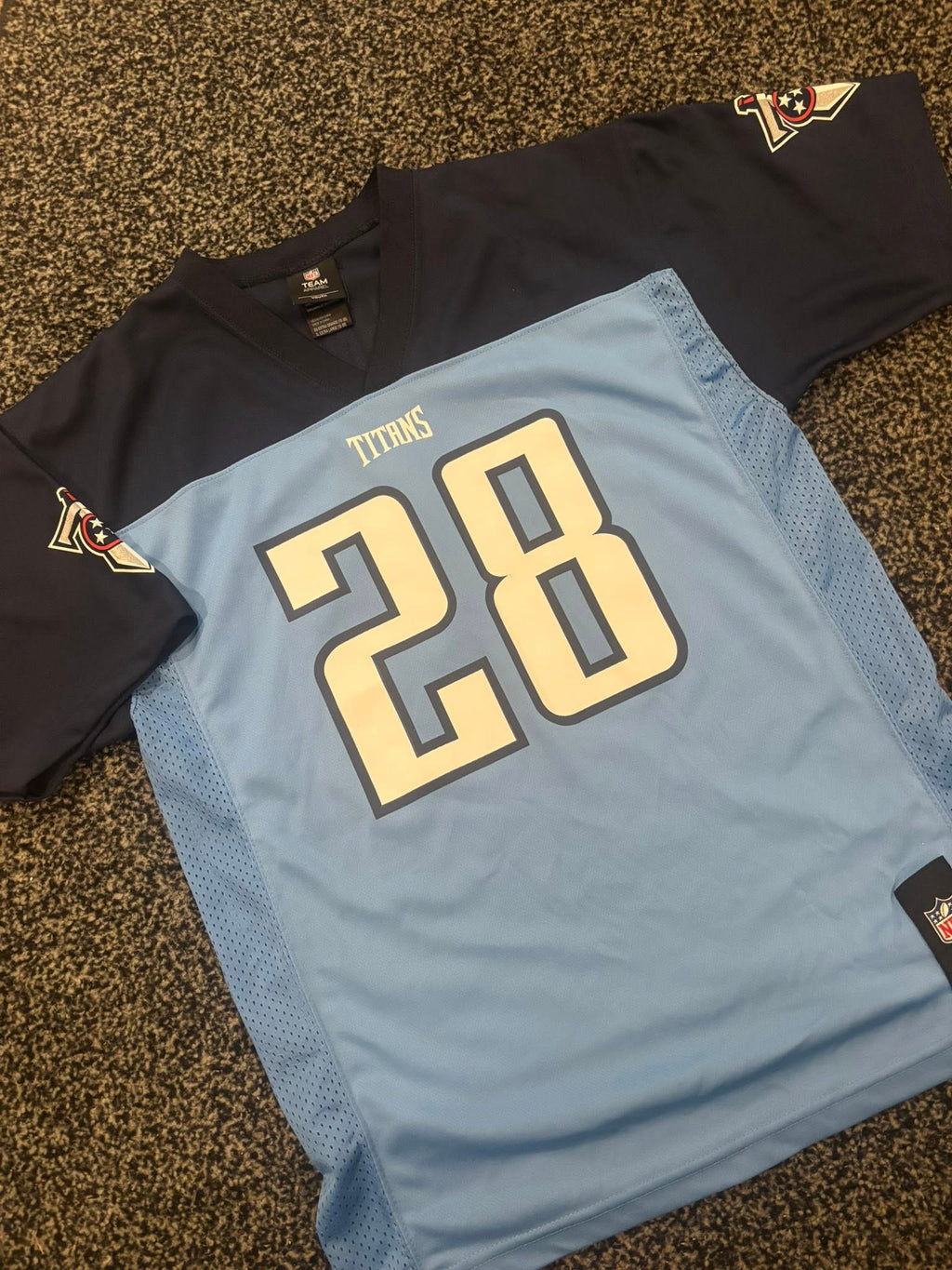 Kids Chris Johnson jersey - Size XL (18-20)