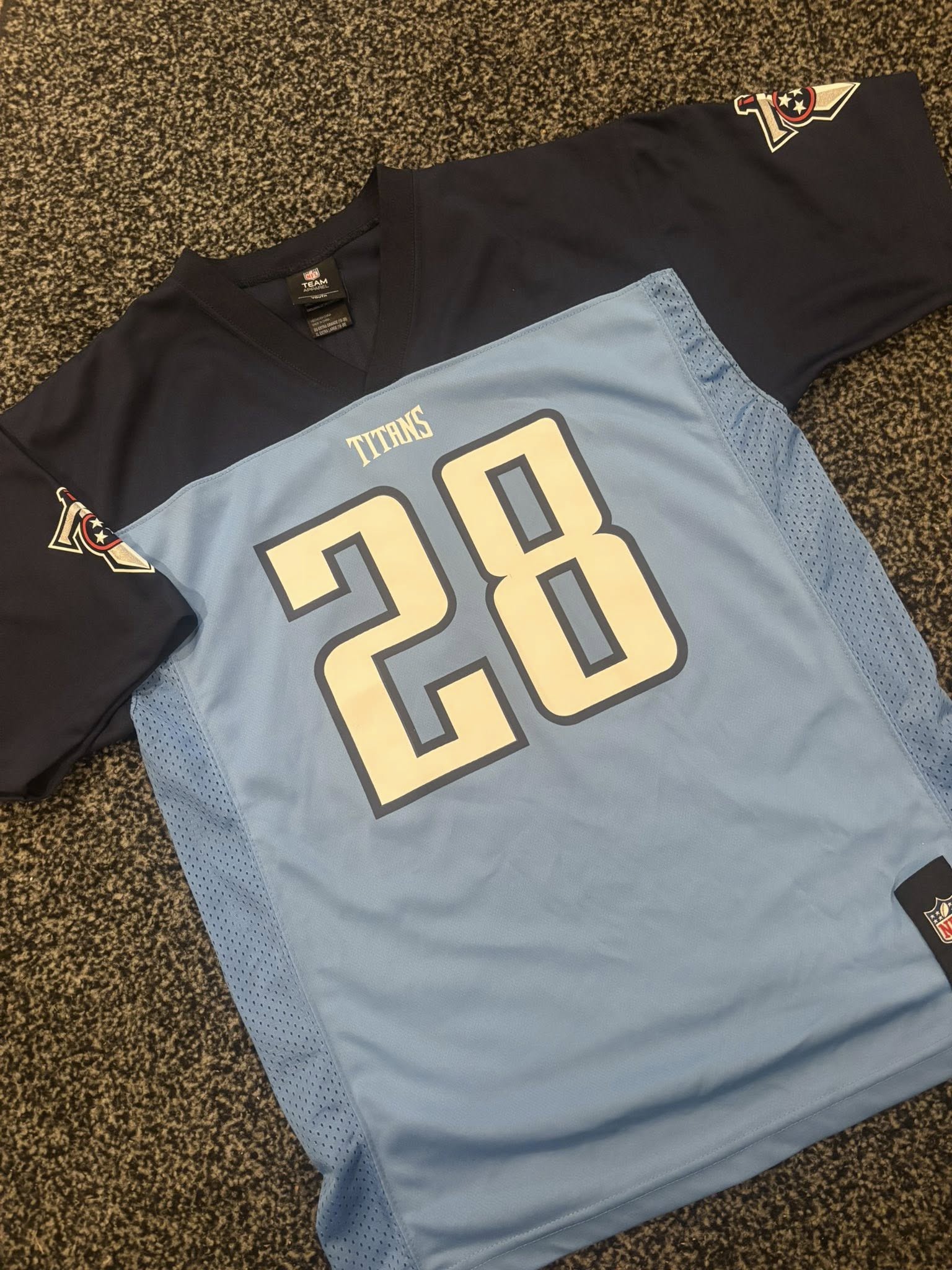 Kids Chris Johnson jersey - Size XL (18-20)