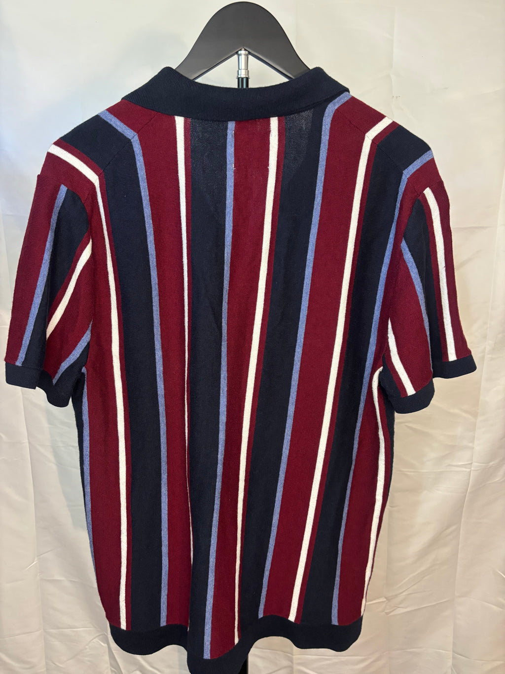 Men's Abercrombie & Fitch knit shirt - Size Medium