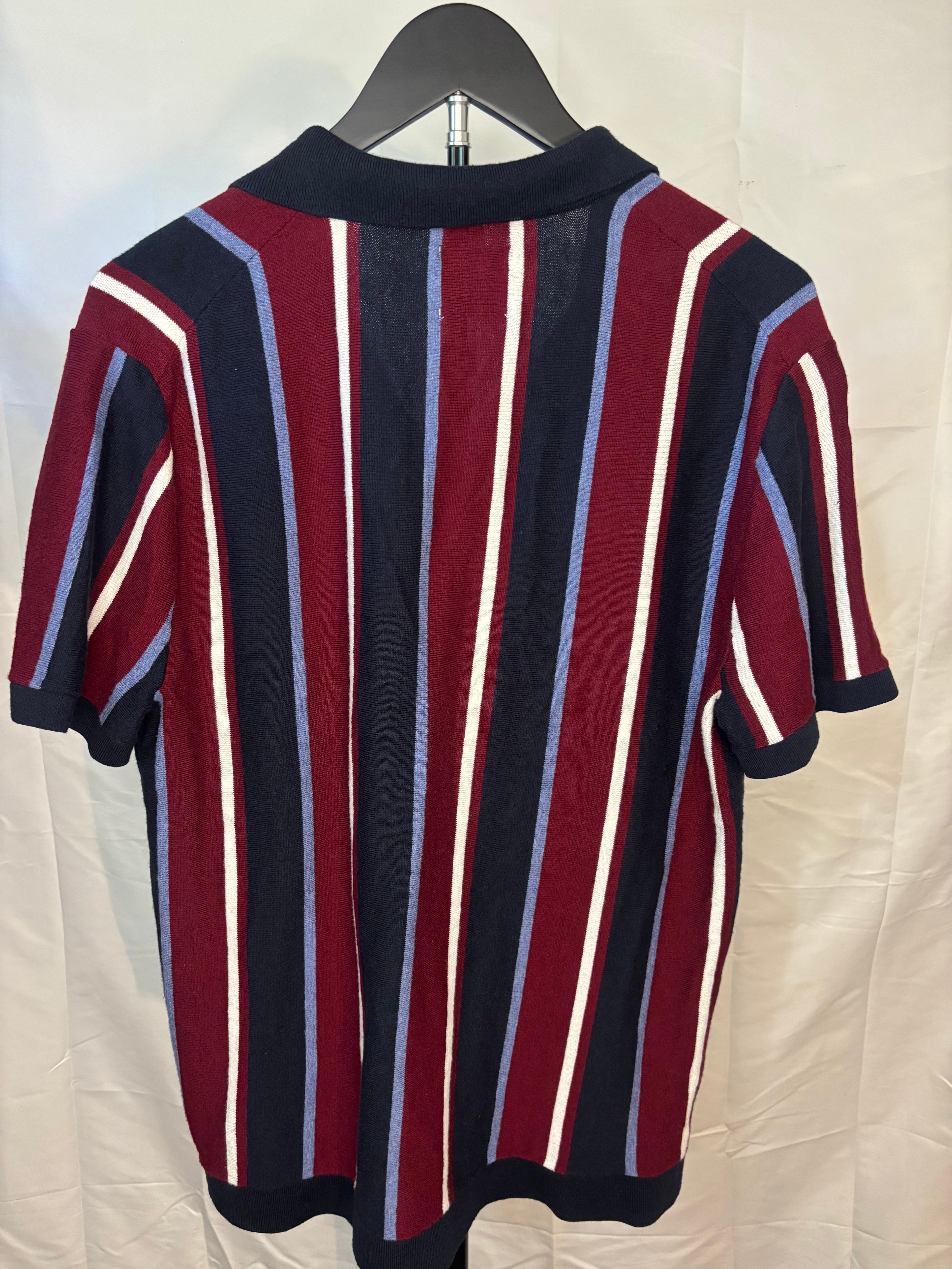 Men's Abercrombie & Fitch knit shirt - Size Medium