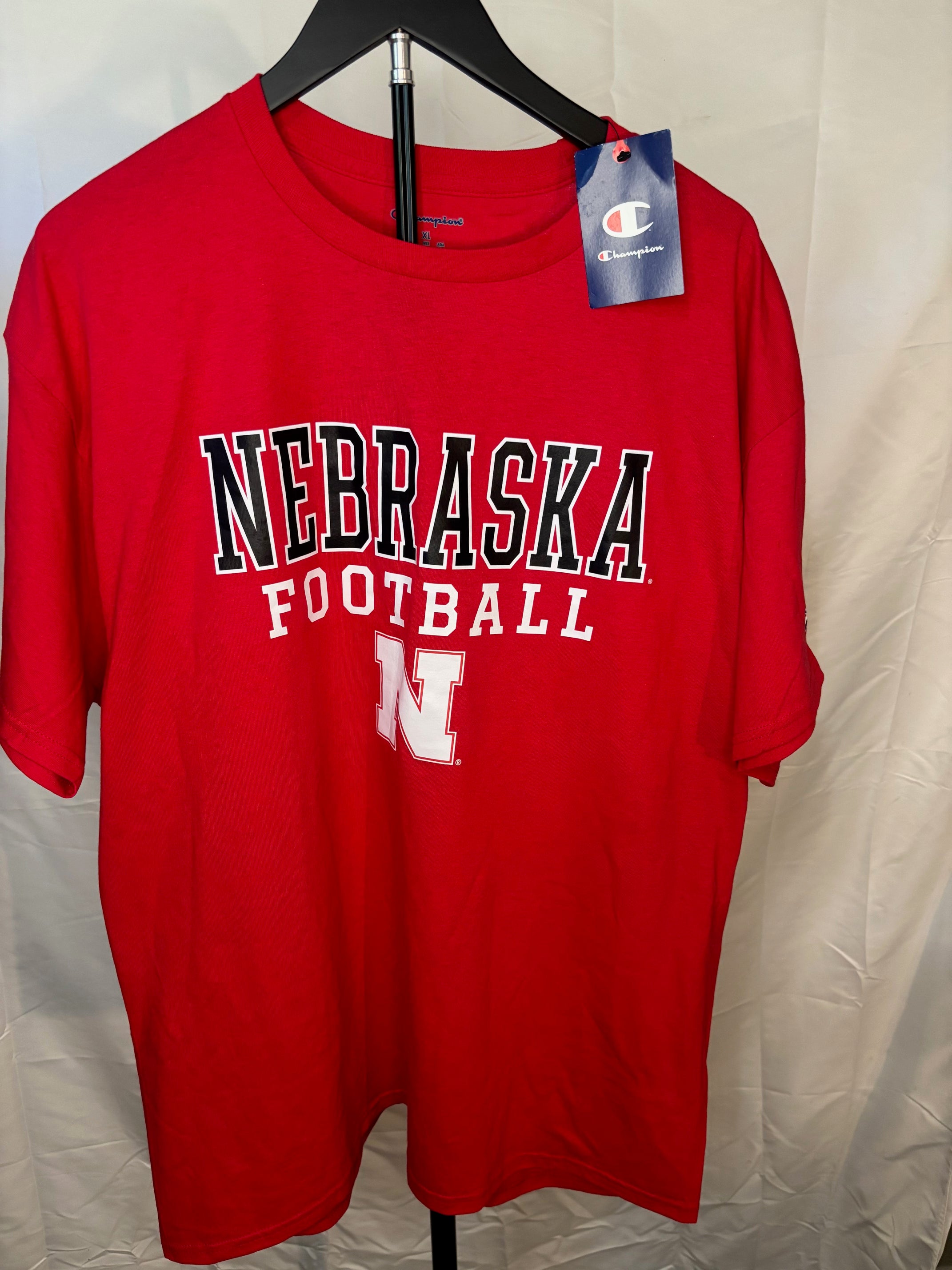 Men's Nebraska Champion shirt - XL
