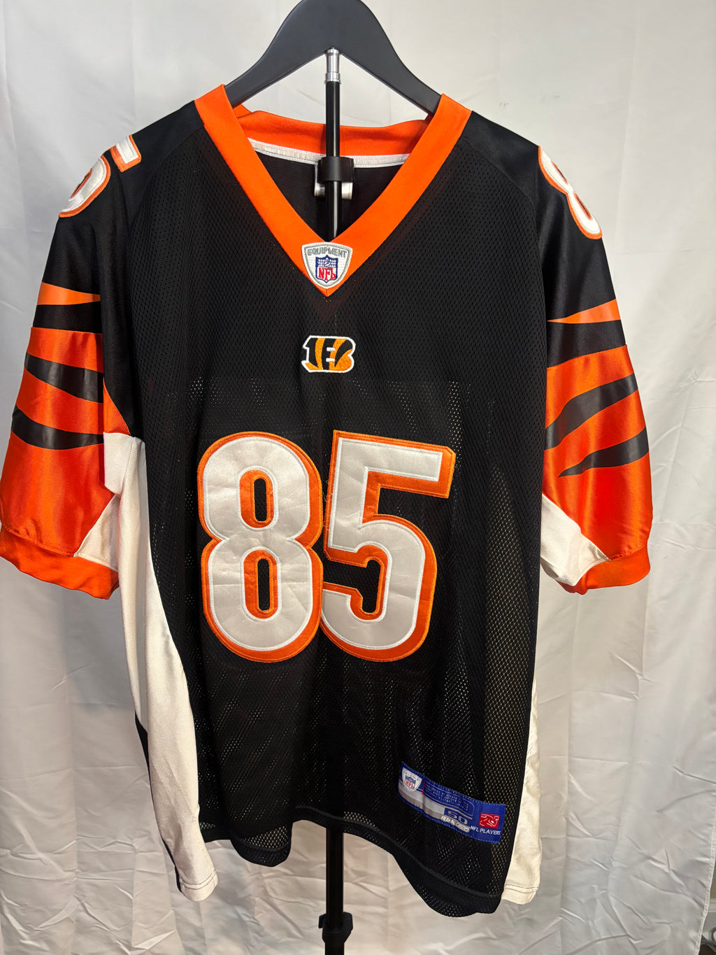 Men's Chad "Ochocinco" Johnson Jersey - 50 (Large) *READ DESCRIPTION*